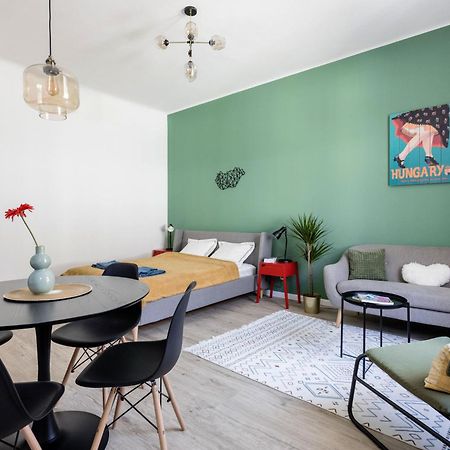 בודפשט Stylish And Colourful Apartment In The City Centre מראה חיצוני תמונה