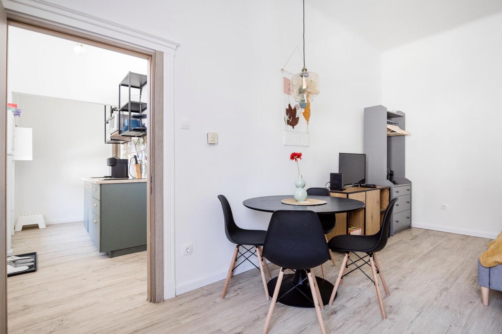 בודפשט Stylish And Colourful Apartment In The City Centre מראה חיצוני תמונה